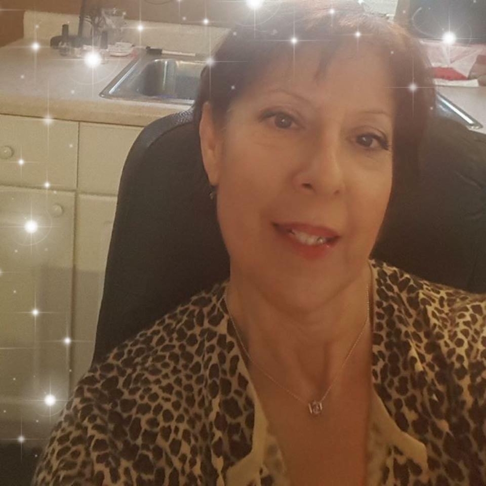 Meet your Posher, Maria
